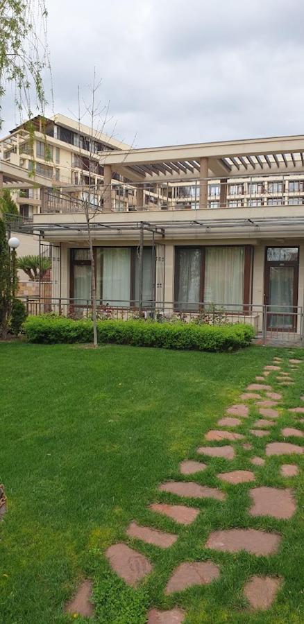 Patrick'S Apartments - Sorrento Sole Mare, Sveti Vlas Exteriör bild