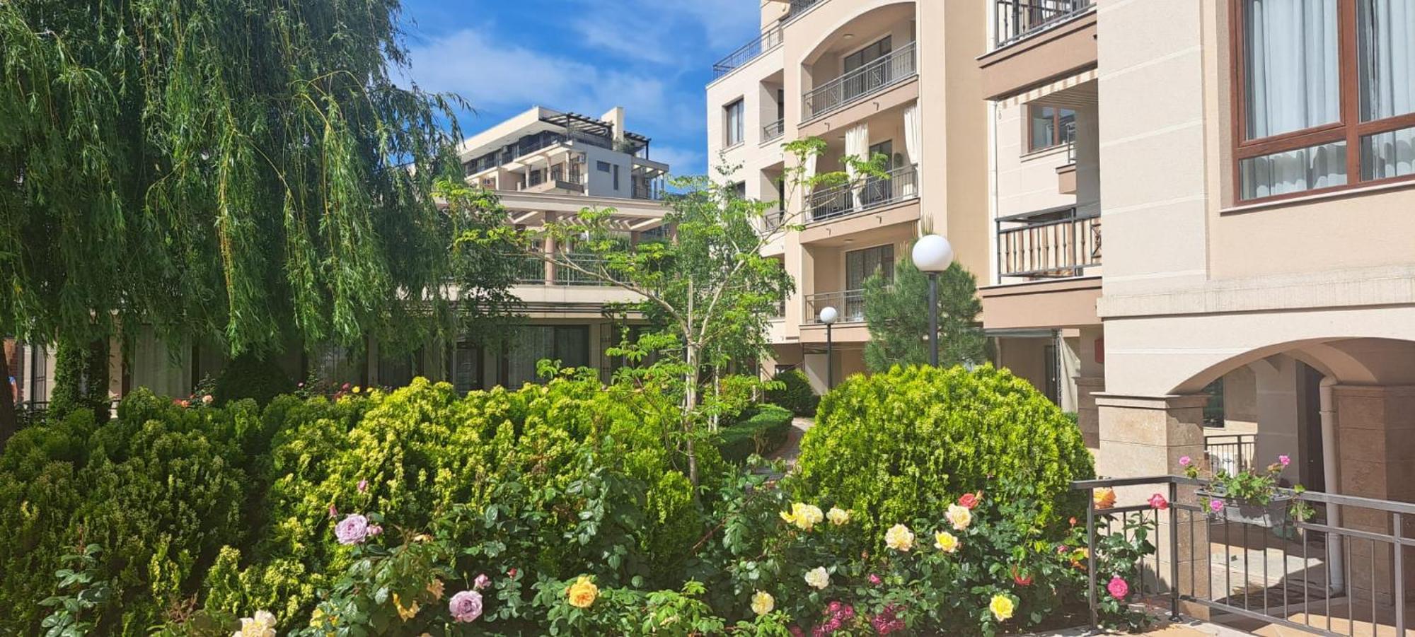 Patrick'S Apartments - Sorrento Sole Mare, Sveti Vlas Exteriör bild